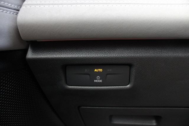 New 2026 Volkswagen Tiguan SE R-Line AWD/4WD image 11