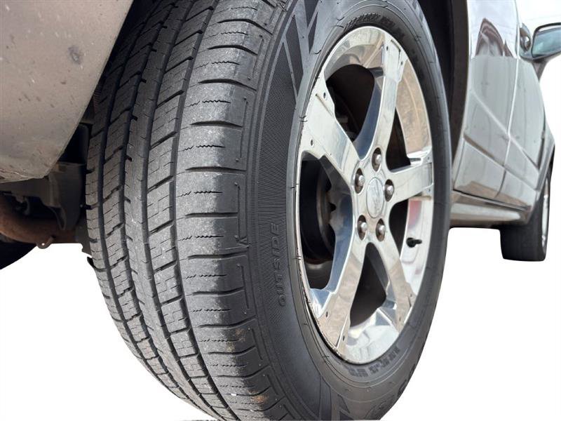 Used 2012 Chevrolet Captiva Sport LT image 23