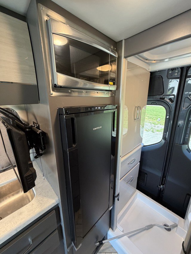 Used 2022 Mercedes-Benz Sprinter 2500 image 56