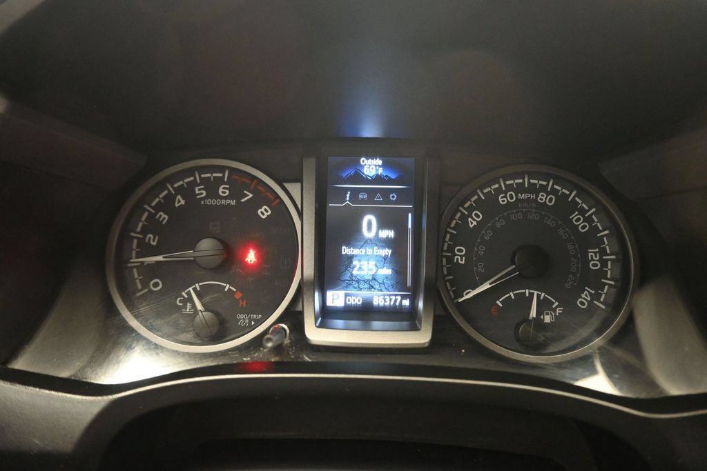 Used 2022 Toyota Tacoma TRD Off-Road RWD image 15