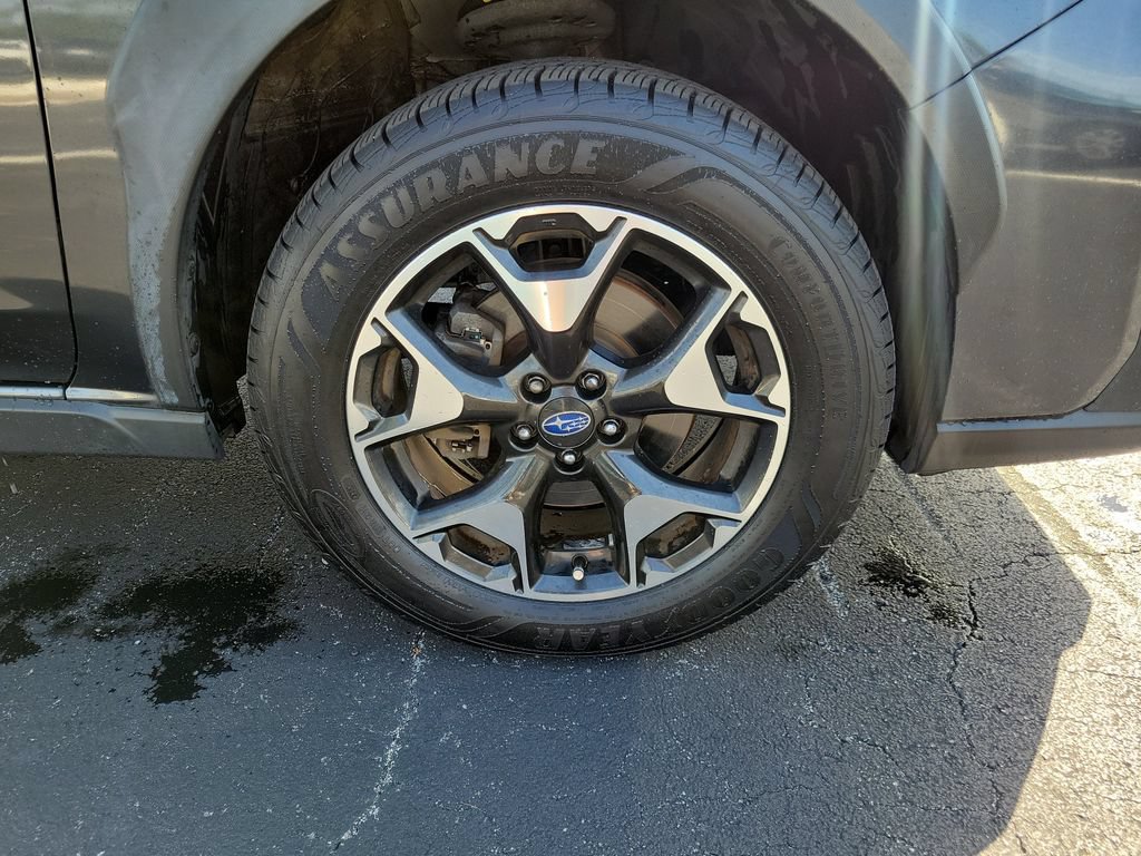 Used 2019 Subaru Crosstrek 2.0i Premium w/ Moonroof Package AWD/4WD image 6