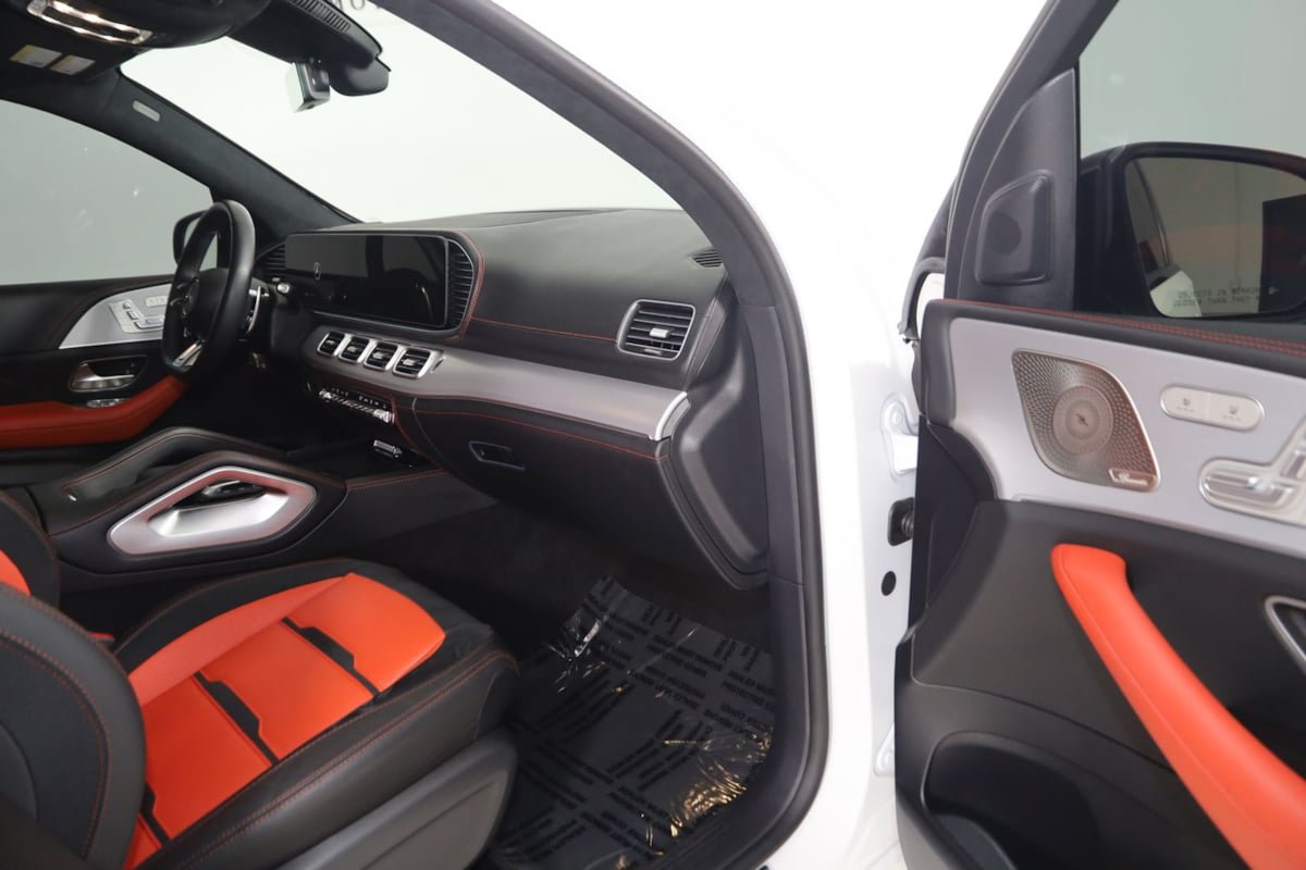 Used 2025 Mercedes-Benz GLE 63 AMG S w/ AMG Night Package image 65