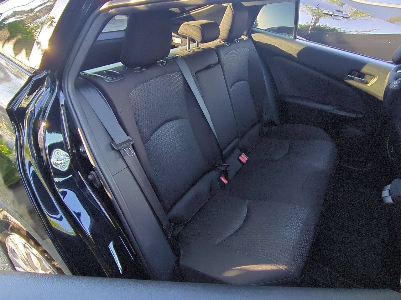 Used 2022 Toyota Prius LE FWD image 24