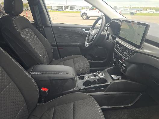 Used 2023 Ford Escape Active w/ Tech Pack #2 AWD/4WD image 11
