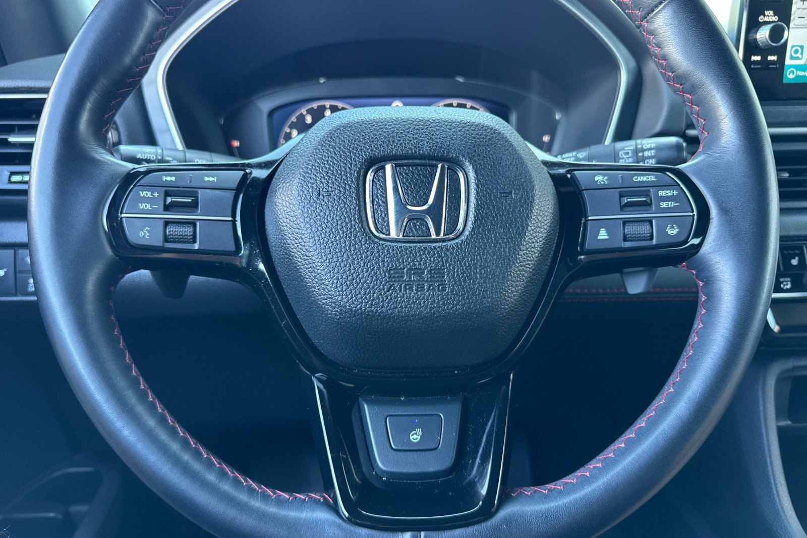 Used 2025 Honda Pilot Black Edition image 33