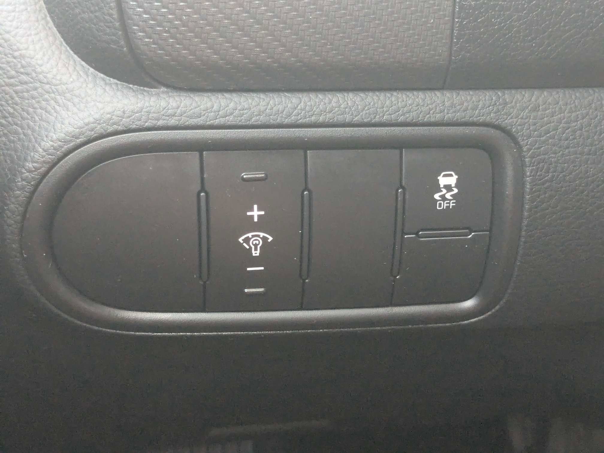Used 2018 Kia Forte S FWD image 29
