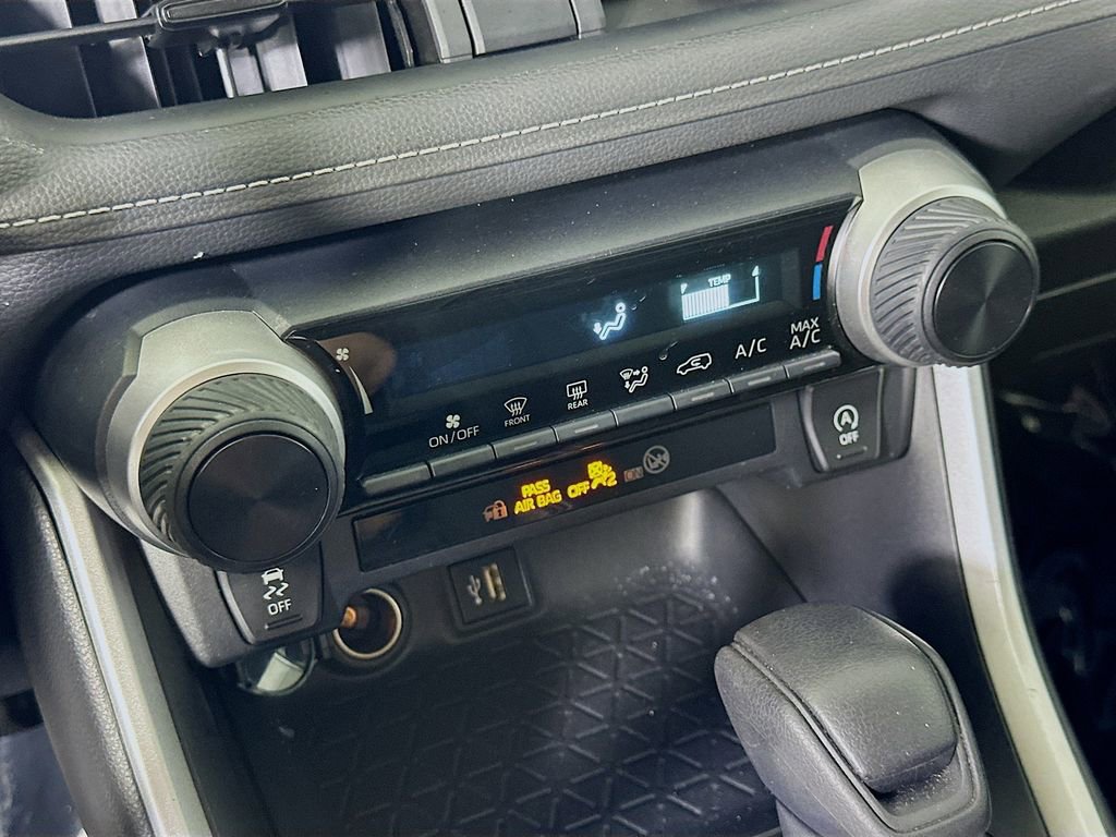 Used 2024 Toyota RAV4 LE image 23