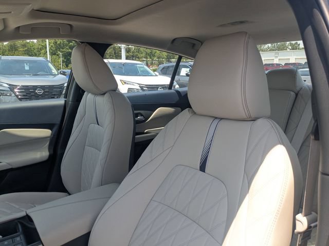 New 2026 Nissan Sentra SL w/ Floor Mat Package FWD image 14