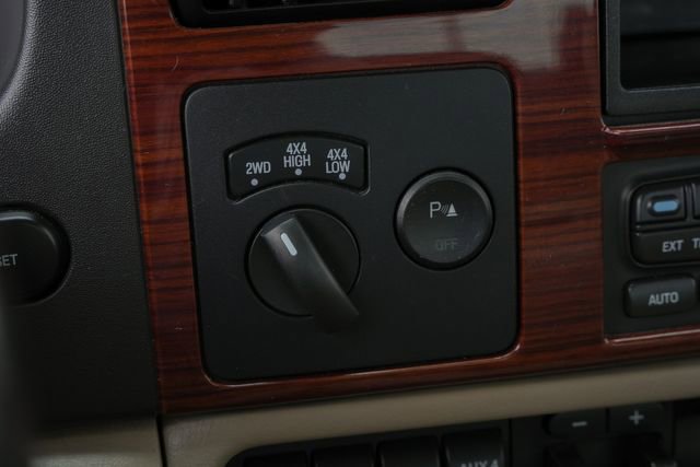 Used 2006 Ford F350 Lariat image 49