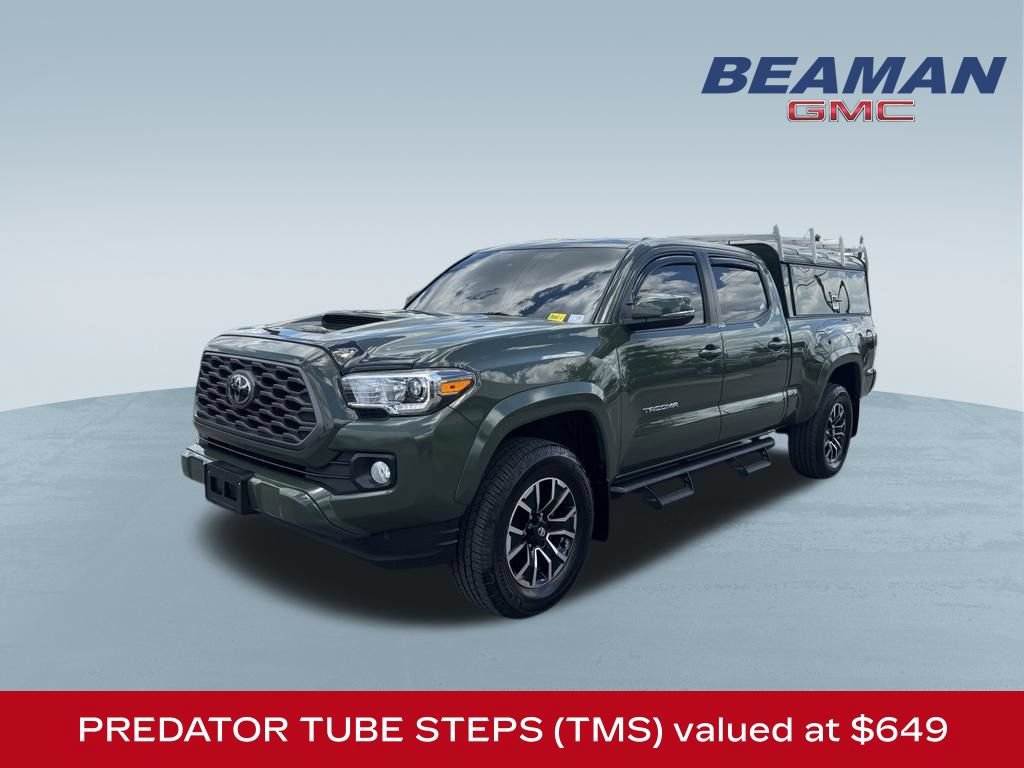 Used 2022 Toyota Tacoma TRD Sport AWD/4WD image 3
