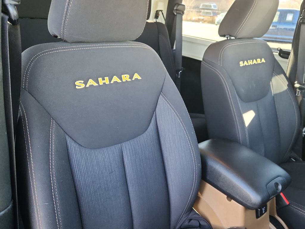 Used 2014 Jeep Wrangler Sahara w/ Connectivity Group image 14