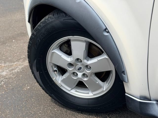 Used 2009 Ford Escape XLT FWD image 23