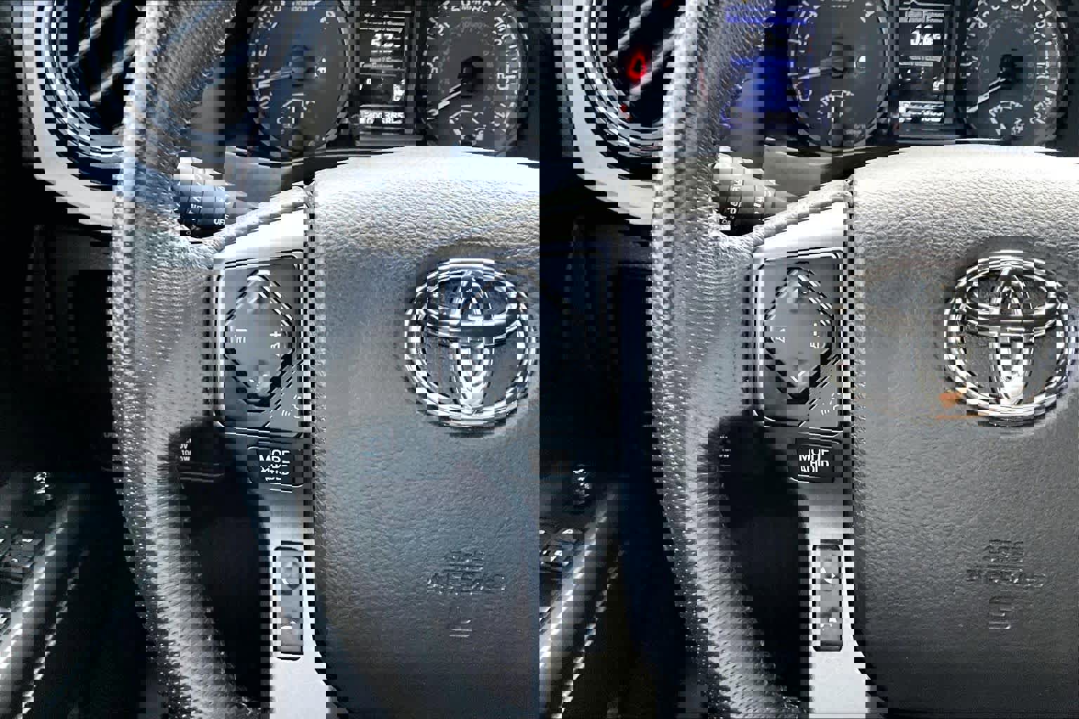 Certified 2021 Toyota Tacoma TRD Off-Road image 23