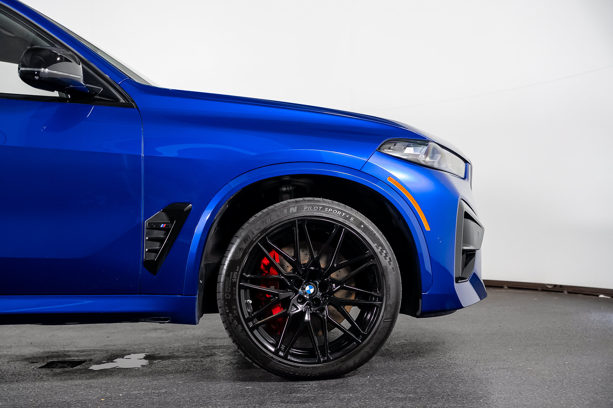 Used 2025 BMW X5 M Competition AWD/4WD image 43