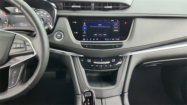 Certified 2025 Cadillac XT5 Premium Luxury w/ LPO, Floor Liner Package image 16