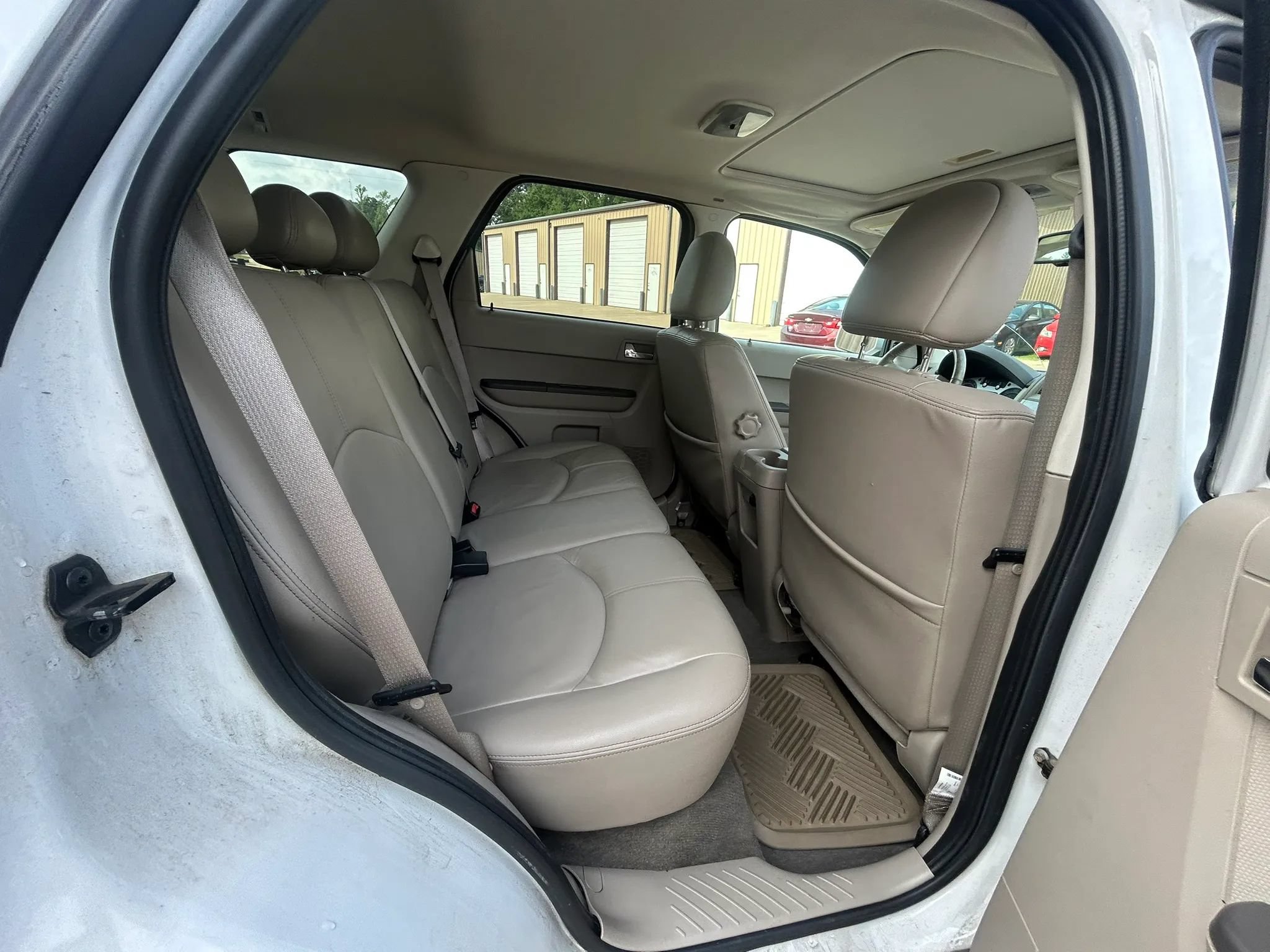 Used 2008 Mercury Mariner Premier FWD image 12