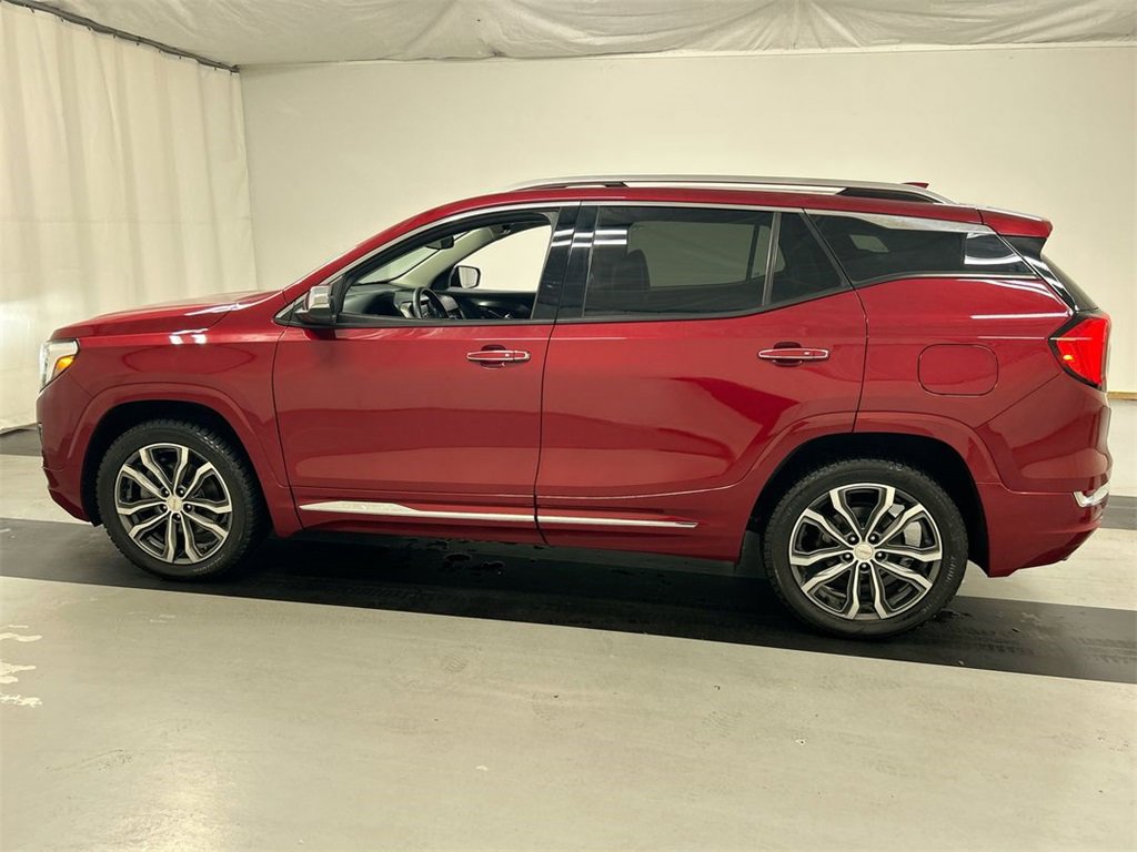 Used 2018 GMC Terrain Denali w/ Advanced Safety Package image 6