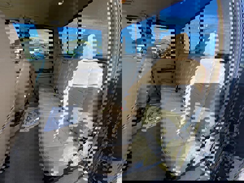 Used 2010 Ford F250 Lariat image 22