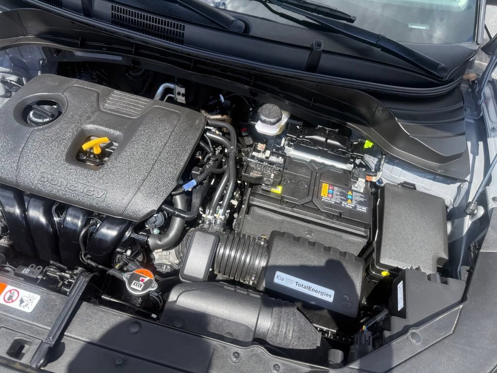 Used 2025 Kia Soul LX w/ LX Technology Package FWD image 52