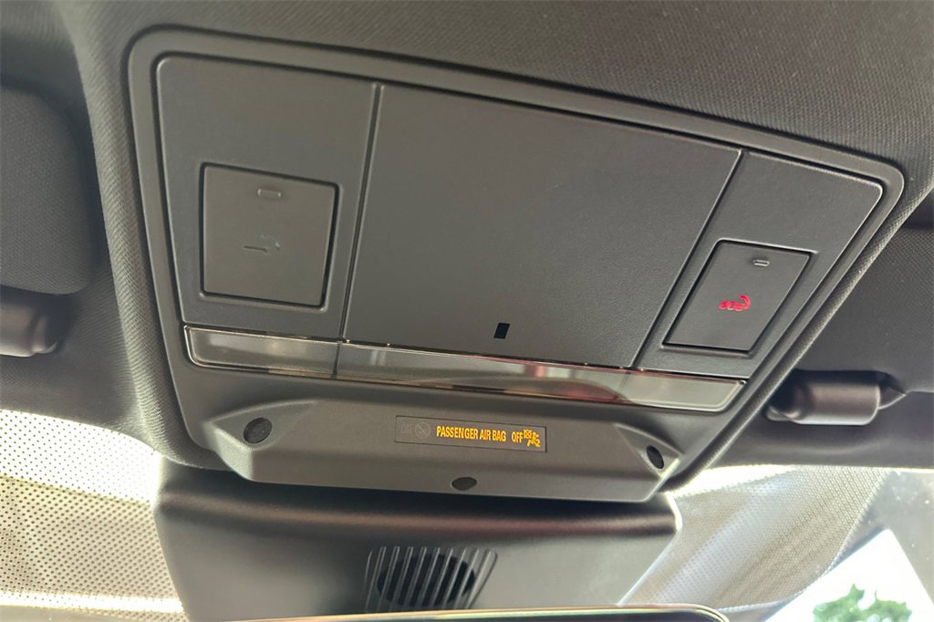 Used 2022 Jaguar F-TYPE Coupe image 34