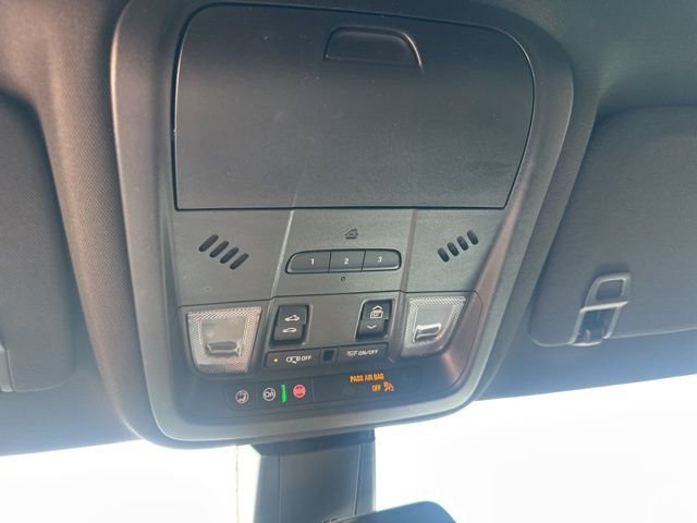 Used 2023 Cadillac XT6 Luxury image 17