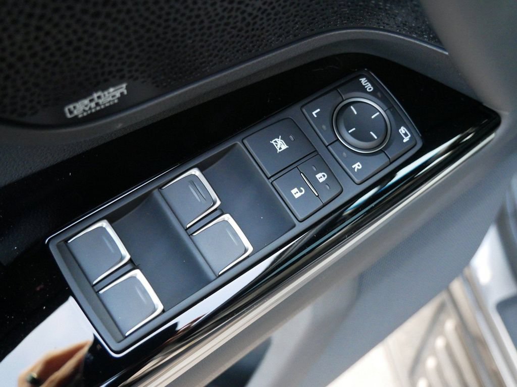 New 2026 Lexus LX 700h Luxury w/ Appearance Package AWD/4WD image 15