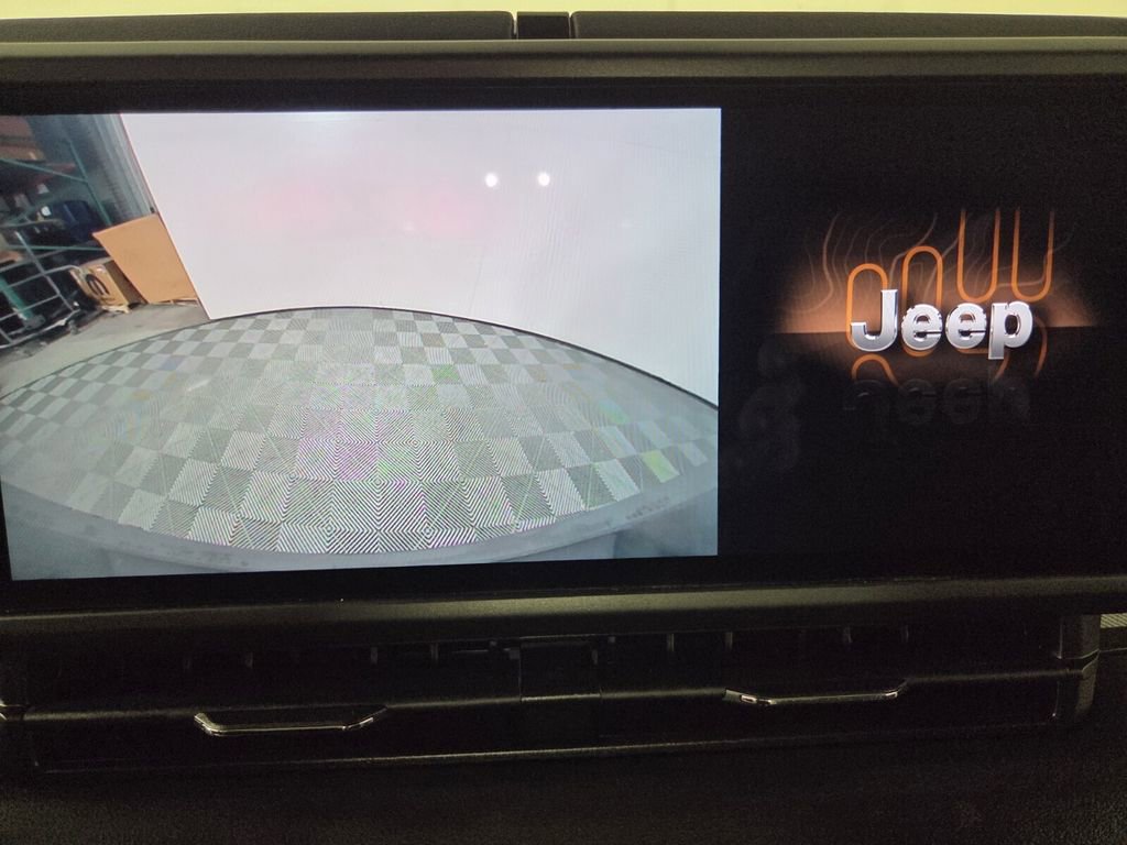 Certified 2025 Jeep Wrangler Sahara w/ Safety Group image 14