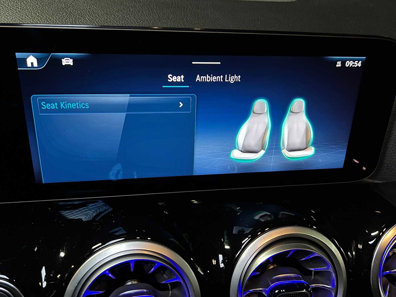 Certified 2025 Mercedes-Benz GLA 35 AMG 4MATIC image 36