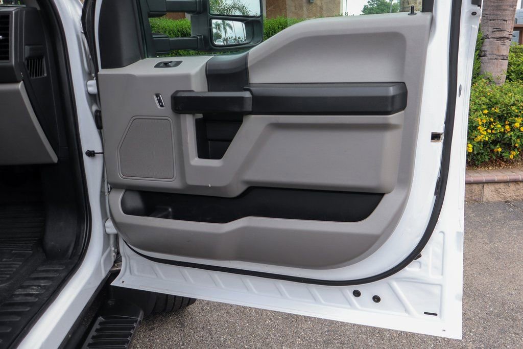 Used 2019 Ford F550 2WD Regular Cab Super Duty image 39