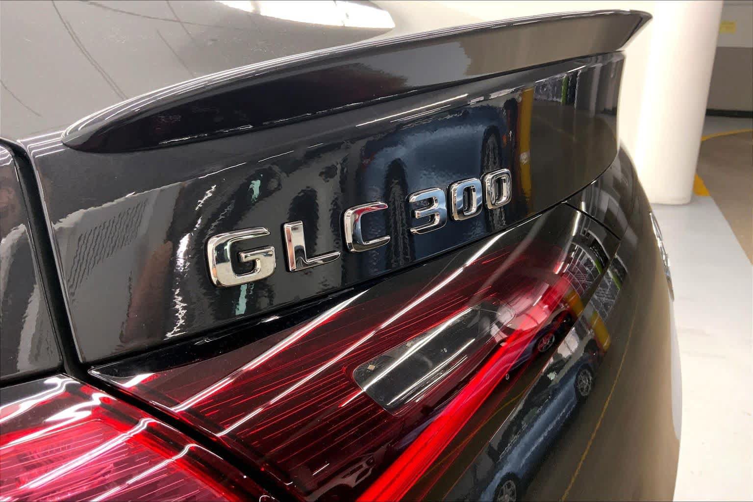Used 2026 Mercedes-Benz GLC 300 4MATIC image 14