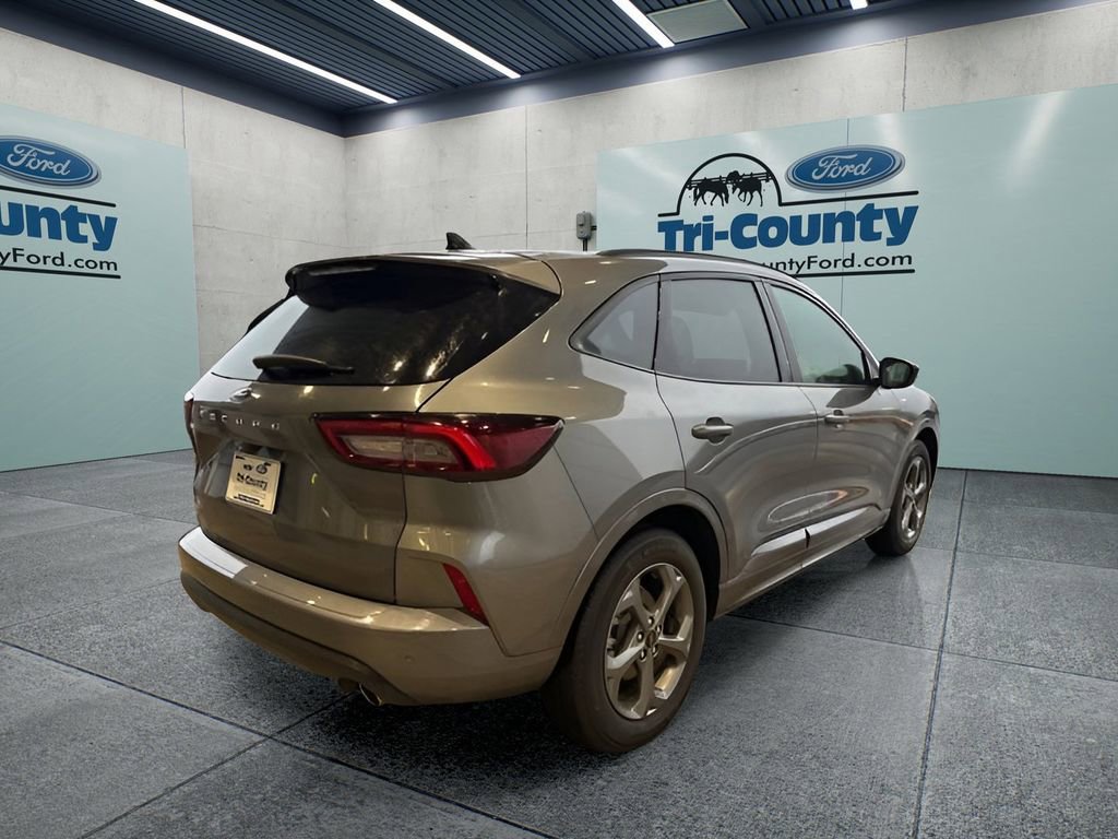 Used 2024 Ford Escape ST-Line w/ Tech Pack #1 image 8
