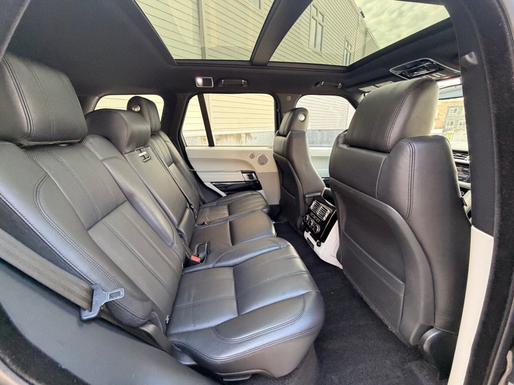 Used 2014 Land Rover Range Rover HSE AWD/4WD image 19