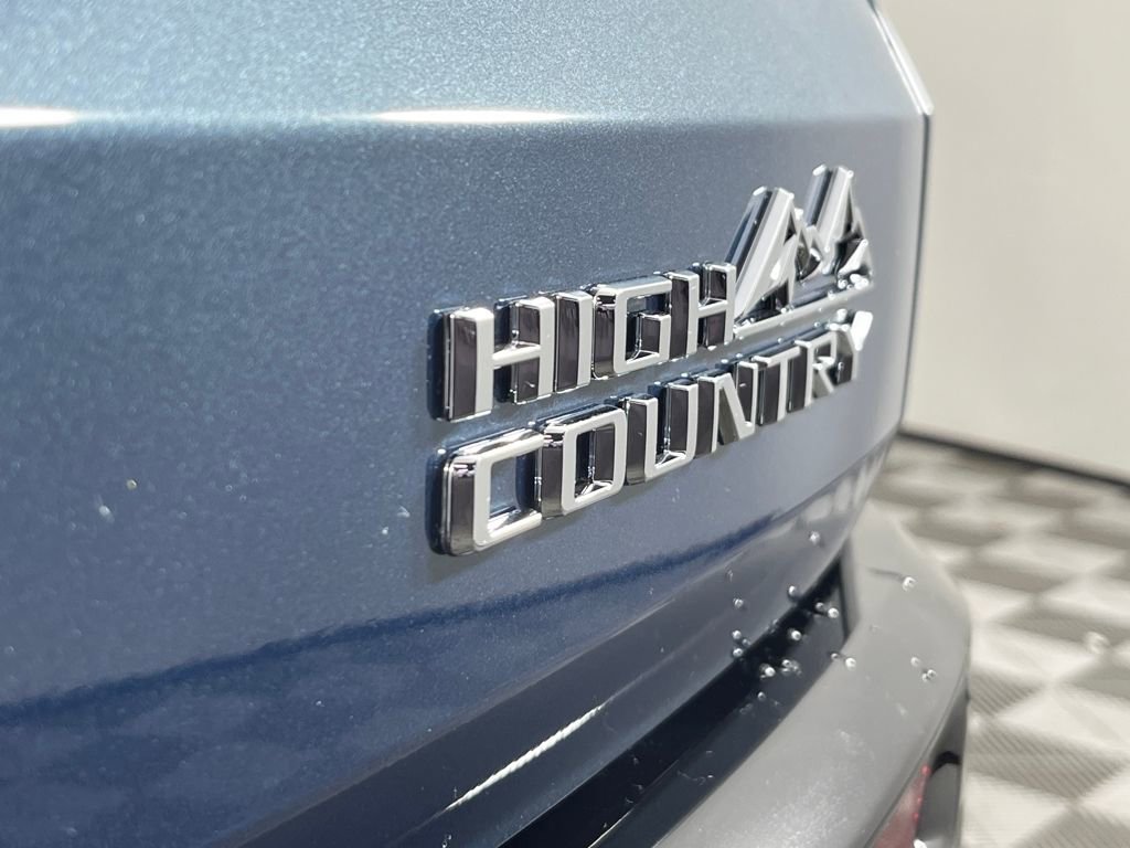 New 2026 Chevrolet Traverse High Country image 23