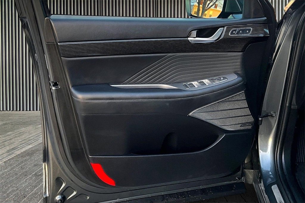 Used 2023 Hyundai Palisade Calligraphy w/ Cargo Package image 22