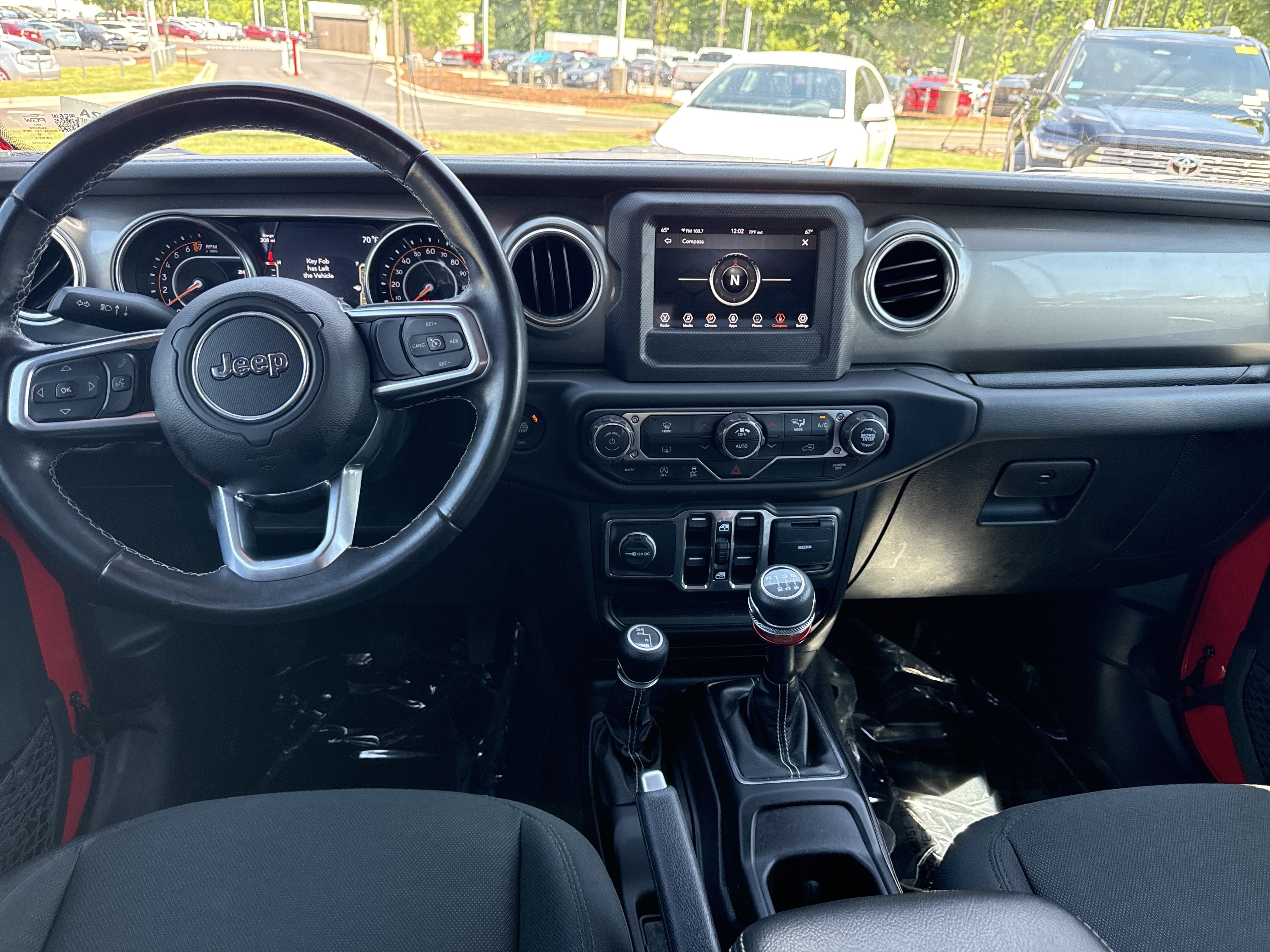 Used 2020 Jeep Wrangler Unlimited Sahara AWD/4WD image 29