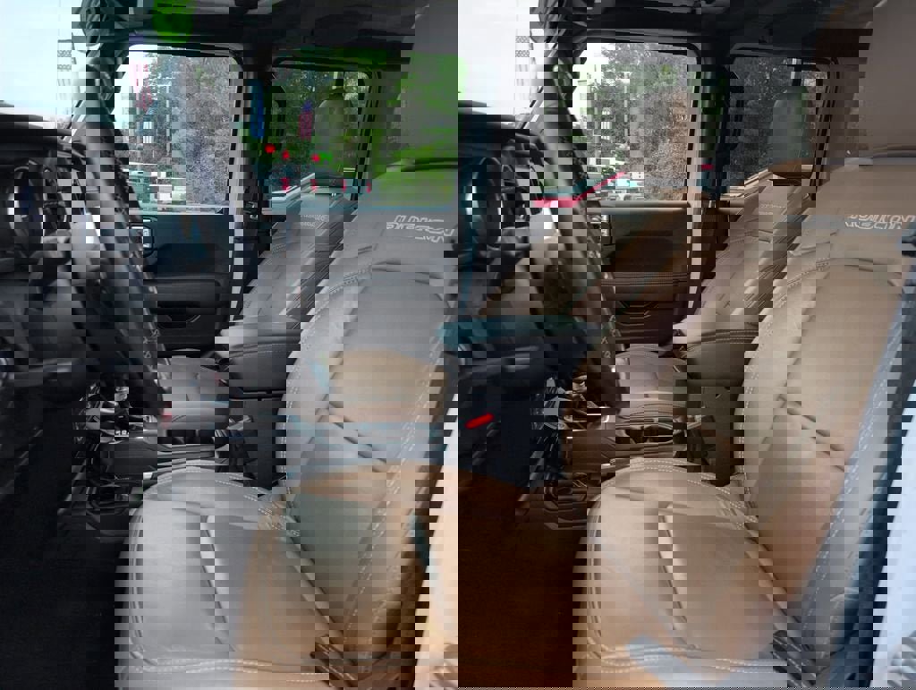 Used 2021 Jeep Wrangler Unlimited Rubicon 4xe w/ Cold Weather Group image 13