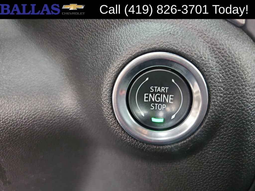 Certified 2025 Chevrolet Silverado 1500 W/T RWD image 17