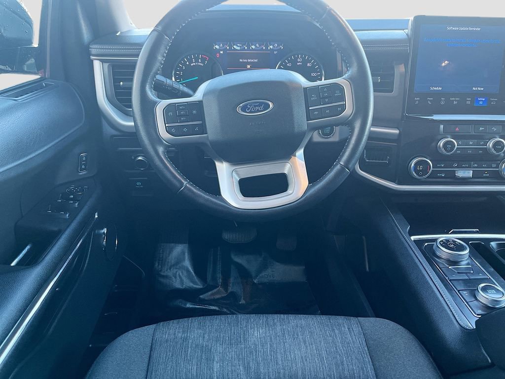 Used 2022 Ford Expedition XLT AWD/4WD image 22