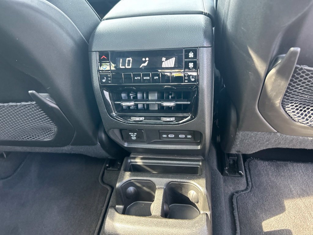 Used 2026 Jeep Grand Cherokee L Limited w/ Limited Altitude Package RWD image 28