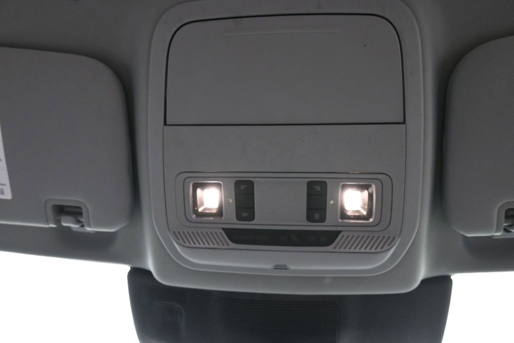 Used 2022 Ford Explorer XLT w/ Equipment Group 202A RWD image 27