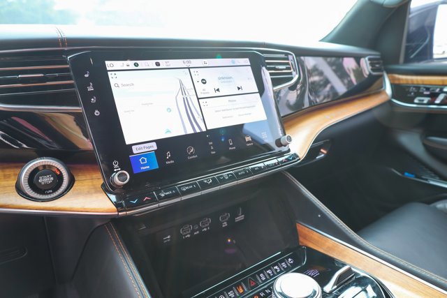 Used 2023 Jeep Grand Wagoneer L Series III w/ Rear Seat Video Group 1 image 16