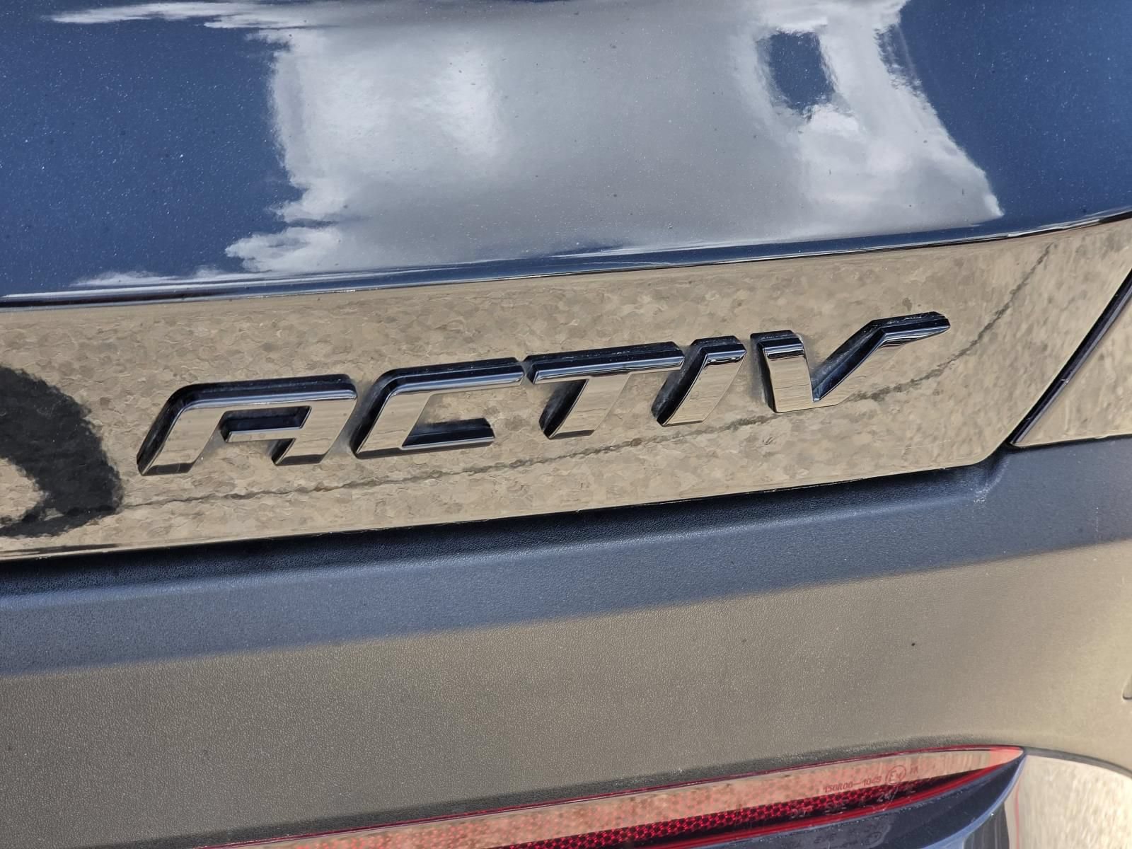 Used 2025 Chevrolet Equinox ACTIV w/ Safety and Technology Package FWD image 11