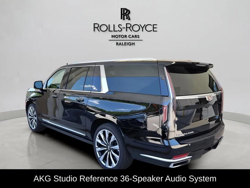 Used 2024 Cadillac Escalade ESV Premium Luxury Platinum AWD/4WD image 6