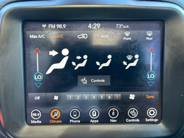 Used 2020 Jeep Renegade Limited w/ UConnect 8.4 Nav Group AWD/4WD image 21