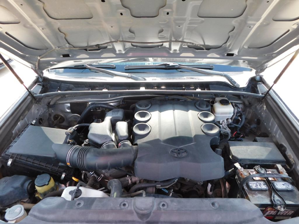 Used 2014 Toyota 4Runner SR5 image 16