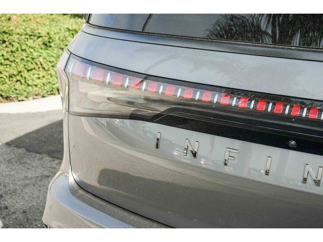 New 2026 INFINITI QX80 Autograph image 7