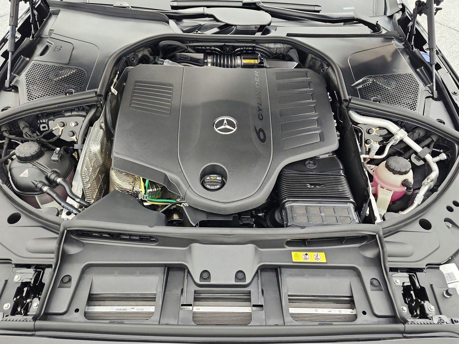 New 2026 Mercedes-Benz S 500 4MATIC image 13