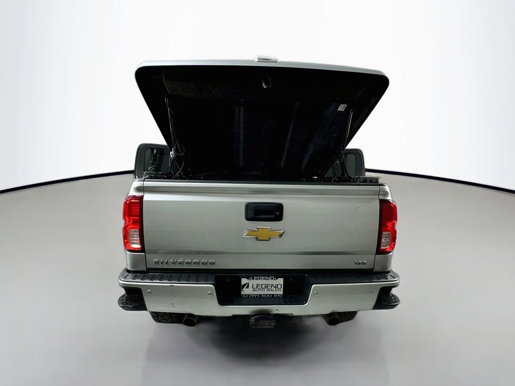 Used 2017 Chevrolet Silverado 1500 LTZ Z71 w/ LTZ Plus Package AWD/4WD image 21