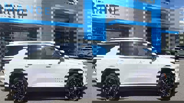 New 2026 Chevrolet Traverse LT w/ Sun and Wheel Package image 2
