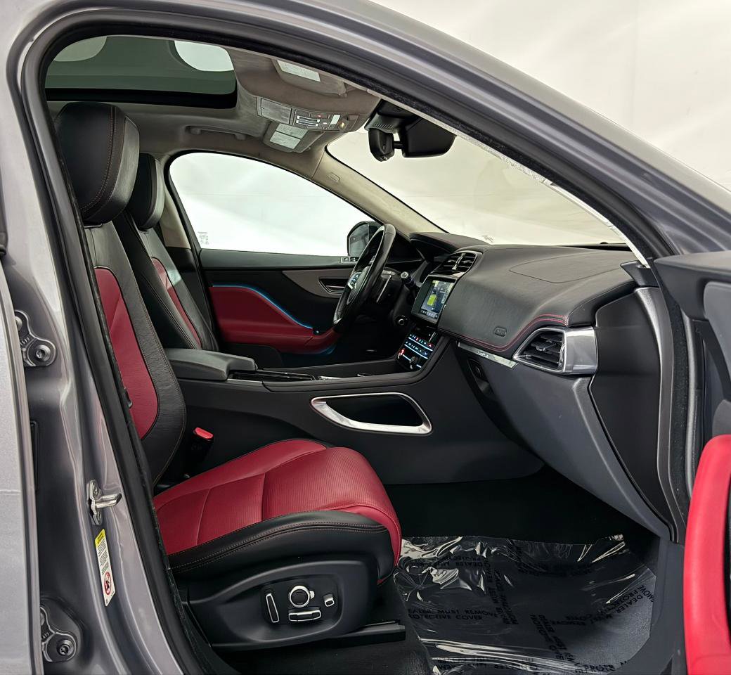 Used 2020 Jaguar F-PACE Checkered Flag image 25